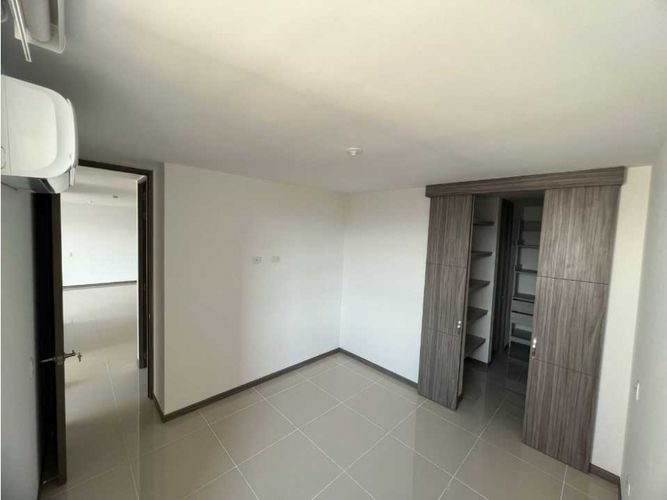 Apartamento de 2 alcobas en venta en Valle Del Lili, Cali, 90 m² · foto 8 de 11