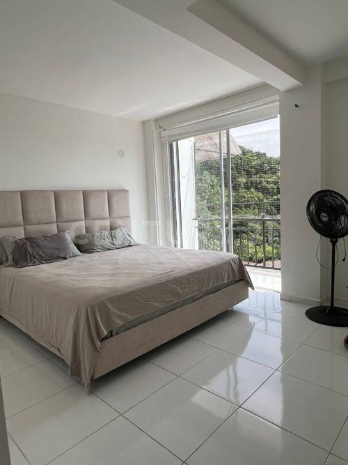 Casa de 4 alcobas en venta en El Amor, Villavicencio, 241 m² · foto 3 de 19