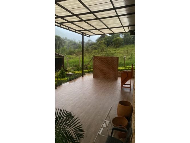 Finca en venta en El Carmen, Cali, 600 m² · foto 5 de 9