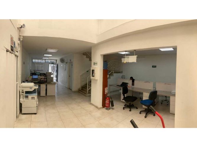 Casa de 4 alcobas en venta en Agua Blanca, Cali, 340 m² · foto 3 de 17