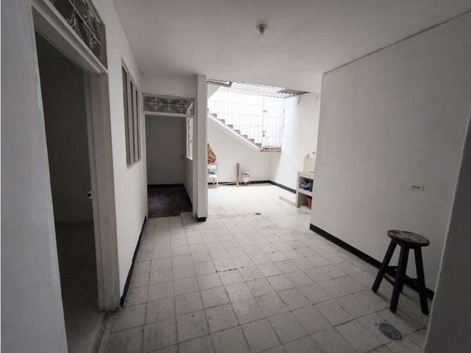 Casa de 4 alcobas en venta en Troncal, Cali, 165 m² · foto 8 de 17