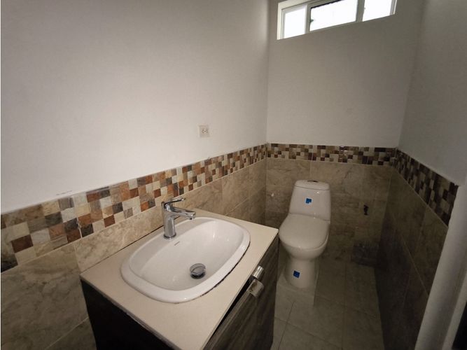 Casa de 4 alcobas en venta en Troncal, Cali, 165 m² · foto 11 de 17