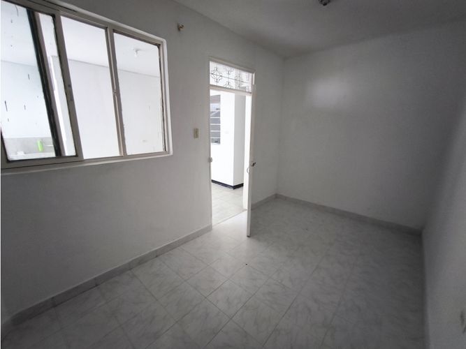 Casa de 4 alcobas en venta en Troncal, Cali, 165 m² · foto 12 de 17