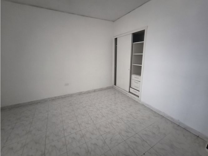 Casa de 4 alcobas en venta en Troncal, Cali, 165 m² · foto 13 de 17