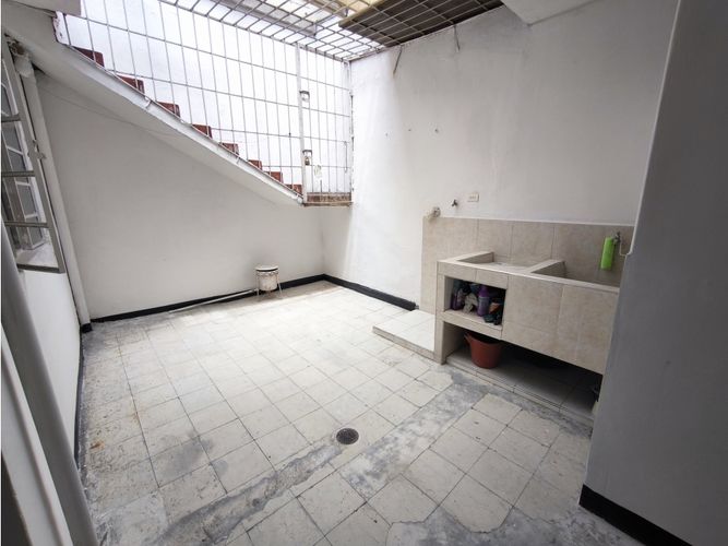 Casa de 4 alcobas en venta en Troncal, Cali, 165 m² · foto 16 de 17