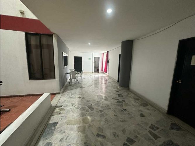 Edificio en venta en Las Delicias, Cali, 2538 m² · foto 11 de 24