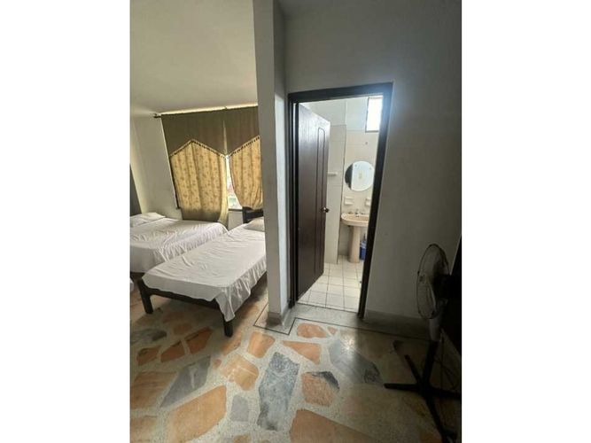 Edificio en venta en Las Delicias, Cali, 2538 m² · foto 13 de 24