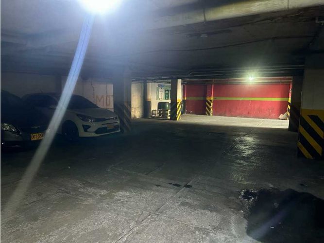 Edificio en venta en Las Delicias, Cali, 2538 m² · foto 23 de 24