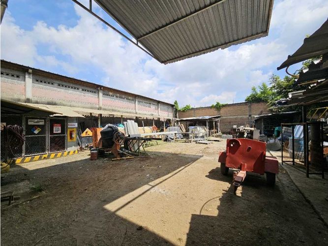 Bodega en venta en Cali, 349 m² · foto 4 de 22