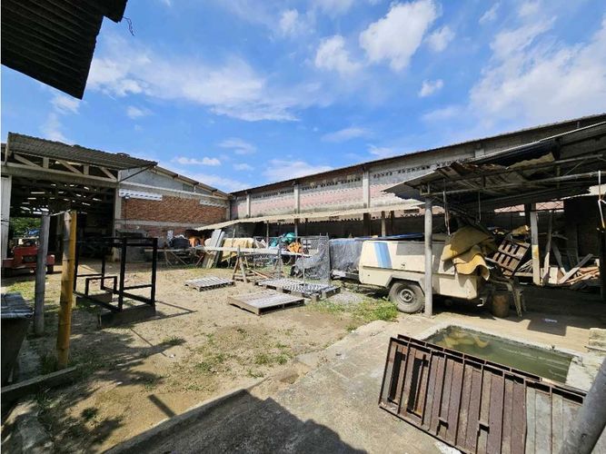 Bodega en venta en Cali, 349 m² · foto 5 de 22