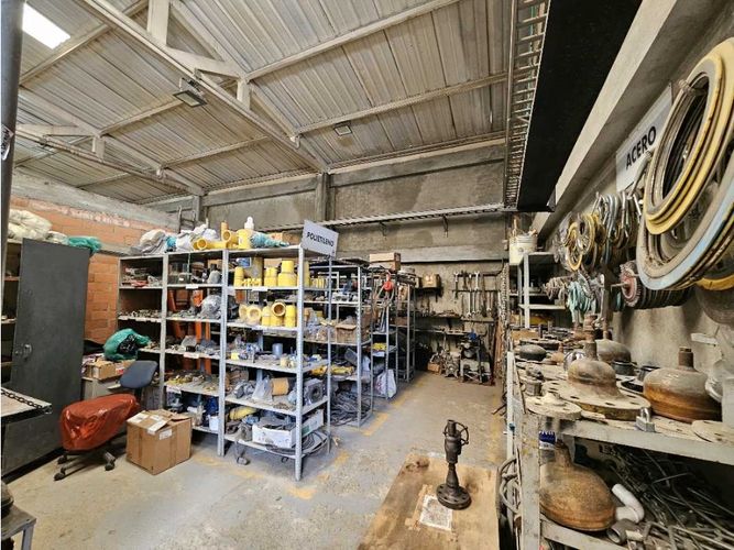 Bodega en venta en Cali, 349 m² · foto 7 de 22