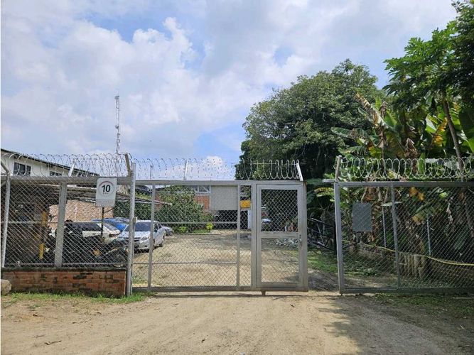 Bodega en venta en Cali, 349 m² · foto 10 de 22