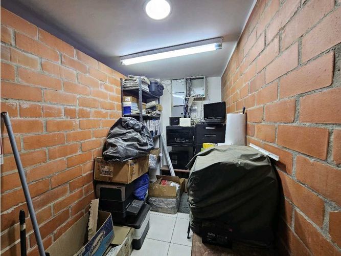 Bodega en venta en Cali, 349 m² · foto 14 de 22