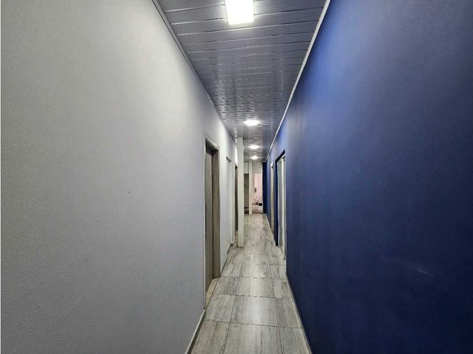 Casa de 4 alcobas en venta en Urbanizacion La Merced, Cali, 580 m² · foto 9 de 15