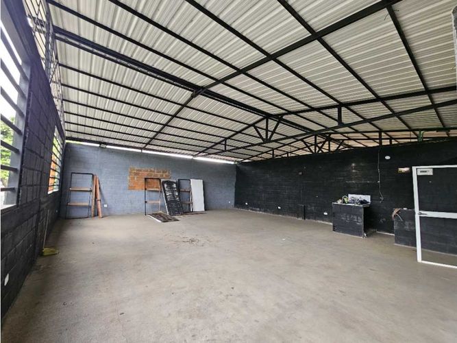 Casa de 4 alcobas en venta en Urbanizacion La Merced, Cali, 580 m² · foto 10 de 15