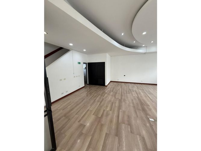 Local en arriendo en El Peñon, Cali, 213 m² · foto 2 de 12