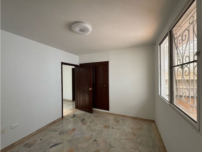 Casa de 3 alcobas en venta en Prados Del Norte, Cali, 299 m² · foto 4 de 18