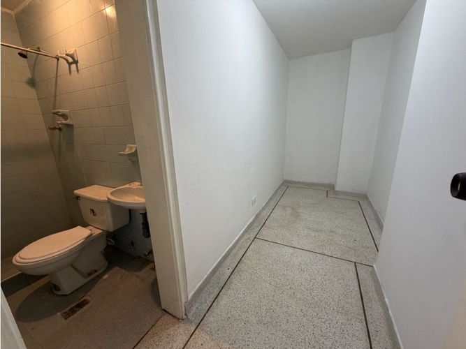 Apartamento de 4 alcobas en venta en Cuarto De Legua - Guadalupe, Cali, 108 m² · foto 4 de 11