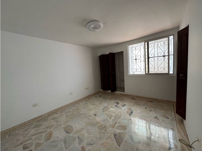 Casa de 3 alcobas en venta en Prados Del Norte, Cali, 299 m² · foto 7 de 18