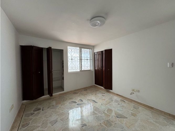 Casa de 3 alcobas en venta en Prados Del Norte, Cali, 299 m² · foto 9 de 18