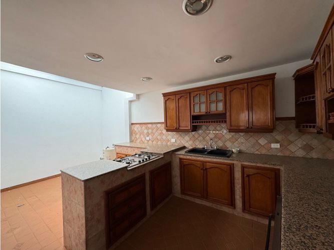 Casa de 3 alcobas en venta en Prados Del Norte, Cali, 299 m² · foto 15 de 18