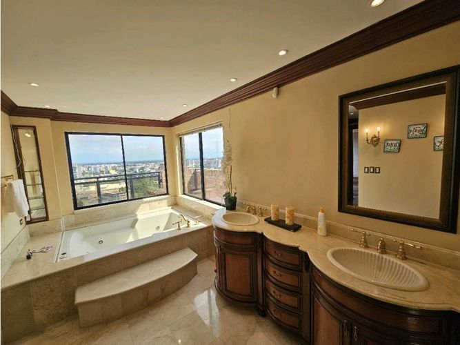 Apartamento de 3 alcobas en venta en Santa Monica, Cali, 400 m² · foto 19 de 23