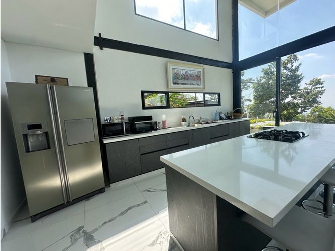 Casa de 4 alcobas en venta en Medio Dapa, Yumbo, 270 m² · foto 12 de 24