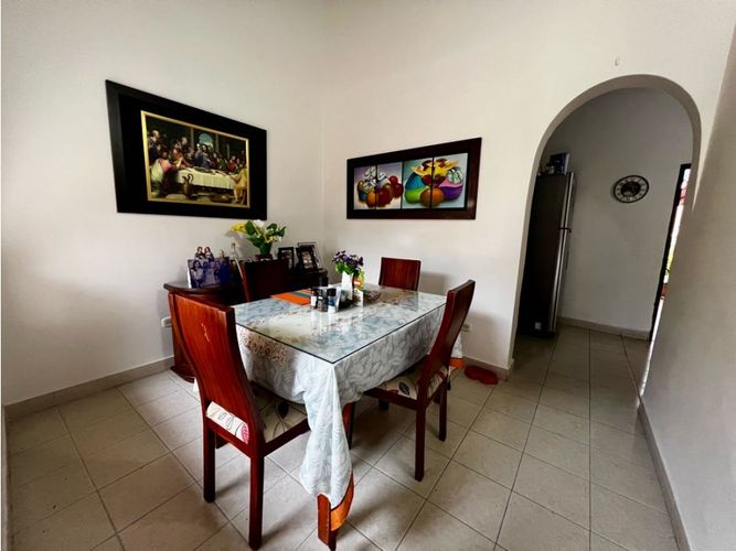 Casa de 5 alcobas en venta en Barrio Nuevo, Palmira, 210 m² · foto 8 de 17
