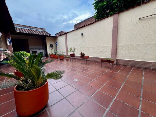 Casa de 5 alcobas en venta en Barrio Nuevo, Palmira, 210 m² · foto 15 de 17
