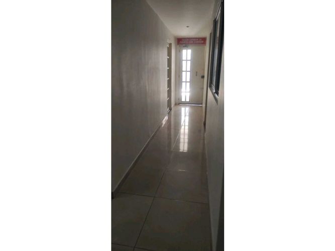 Edificio en venta en El Gran Limonar Cataya, Cali, 450 m² · foto 2 de 17