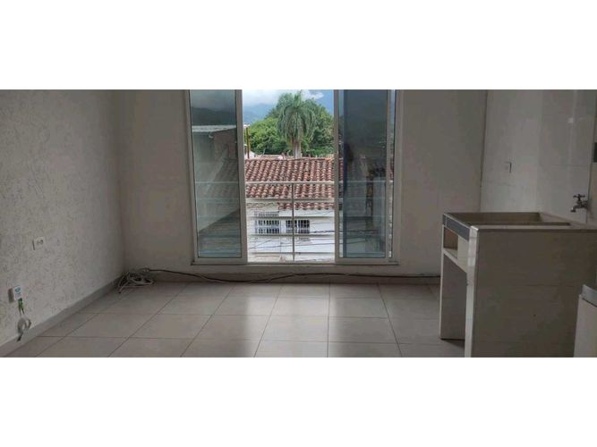 Edificio en venta en El Gran Limonar Cataya, Cali, 450 m² · foto 4 de 17