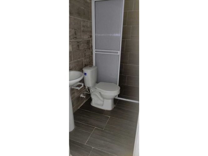 Edificio en venta en El Gran Limonar Cataya, Cali, 450 m² · foto 7 de 17
