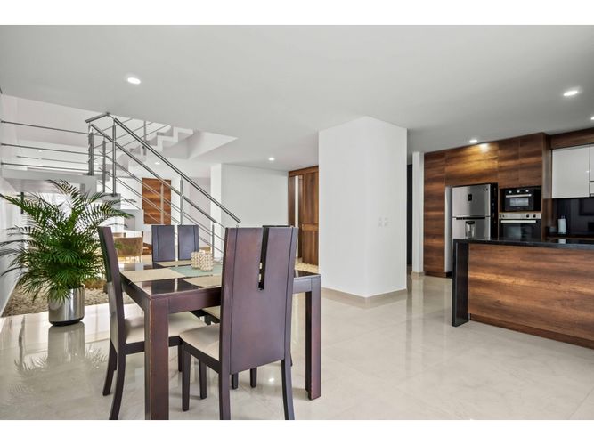 Casa de 4 alcobas en venta en Alfaguara, Jamundí, 270 m² · foto 5 de 8