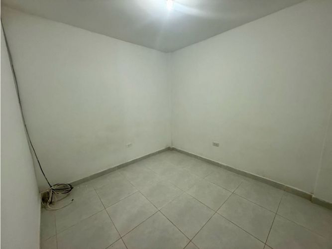 Casa de 6 alcobas en venta en Paso De La Bolsa, Jamundí, 218 m² · foto 4 de 8