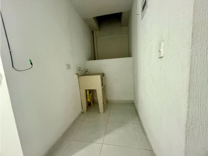 Casa de 6 alcobas en venta en Paso De La Bolsa, Jamundí, 218 m² · foto 7 de 8
