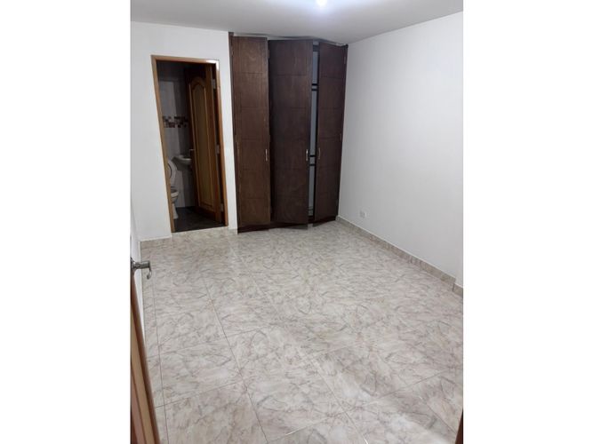 Casa de 9 alcobas en venta en Vipasa, Cali, 270 m² · foto 7 de 13