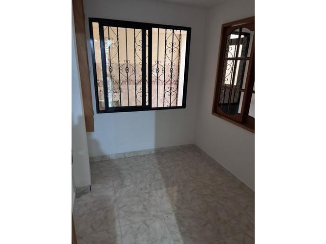 Casa de 9 alcobas en venta en Vipasa, Cali, 270 m² · foto 9 de 13