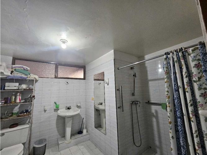 Casa de 6 alcobas en venta en El Cedro, Cali, 360 m² · foto 10 de 13