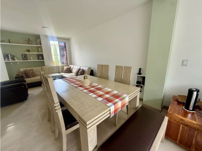 Casa de 4 alcobas en venta en El Castillo, Cali, 186 m² · foto 9 de 24