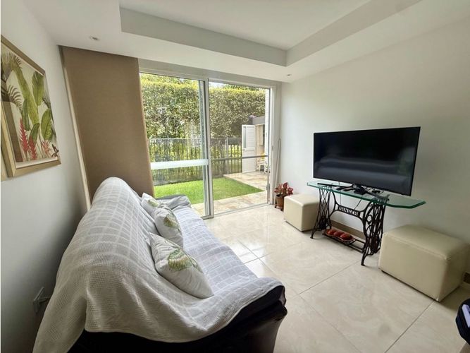 Casa de 4 alcobas en venta en El Castillo, Cali, 186 m² · foto 14 de 24