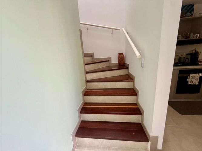 Casa de 4 alcobas en venta en El Castillo, Cali, 186 m² · foto 19 de 24