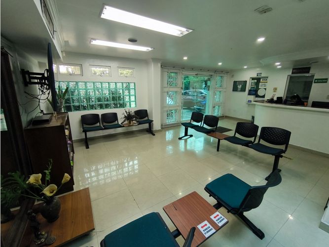 Casa de 19 alcobas en venta en Tequendama, Cali, 520 m² · foto 2 de 23