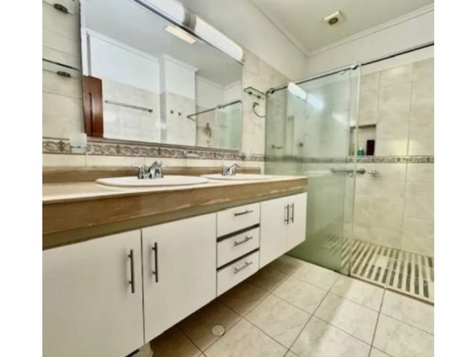 Apartamento de 3 alcobas en venta en Santa Monica, Cali, 232 m² · foto 10 de 13