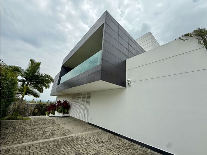 Casa de 5 alcobas en venta en Pance, Cali, 1500 m² · foto 2 de 24