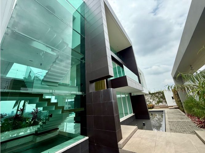 Casa de 5 alcobas en venta en Pance, Cali, 1500 m² · foto 3 de 24
