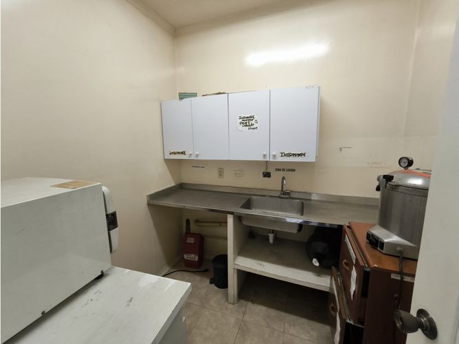 Casa de 19 alcobas en venta en Tequendama, Cali, 520 m² · foto 15 de 23