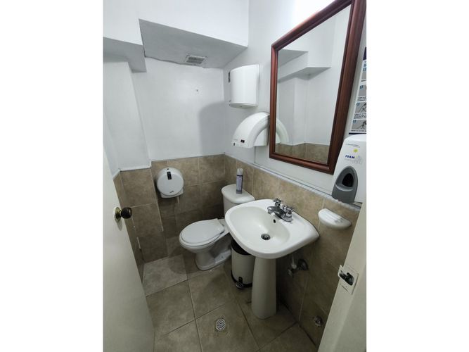 Casa de 19 alcobas en venta en Tequendama, Cali, 520 m² · foto 16 de 23