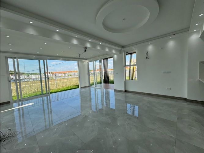 Casa de 3 alcobas en venta en El Castillo, Jamundí, 139 m² · foto 6 de 19