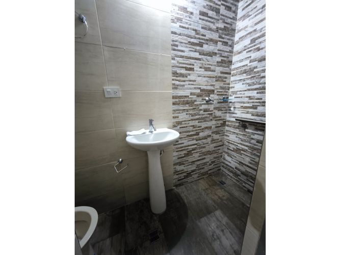 Casa de 16 alcobas en venta en Santo Domingo, Cali, 600 m² · foto 6 de 24