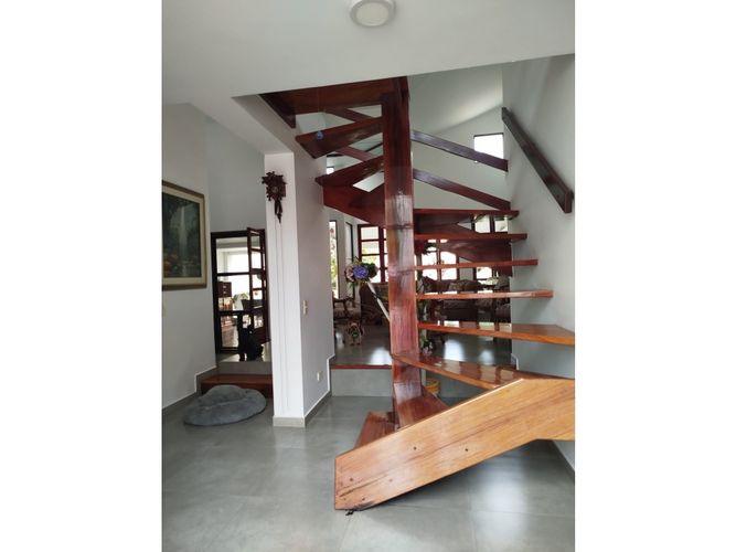 Casa de 4 alcobas en venta en Bochalema, Cali, 280 m² · foto 4 de 21